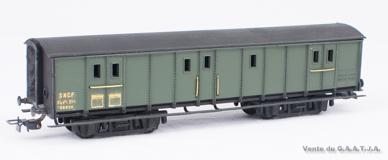 FRANCE TRAINS 259 GRAND FOURGON P.L.M a rivets apparents A BOGGIES FRANCE TRAINS 259 GRAND FOURGON P.L.M a rivets apparents A BOGGIES