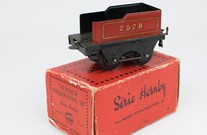 Hornby Tender ordinaire serie M