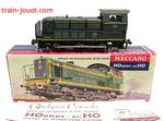 Motrice type C-61006, verte. Chssis mtal, caisse plastique 1962-1972.
